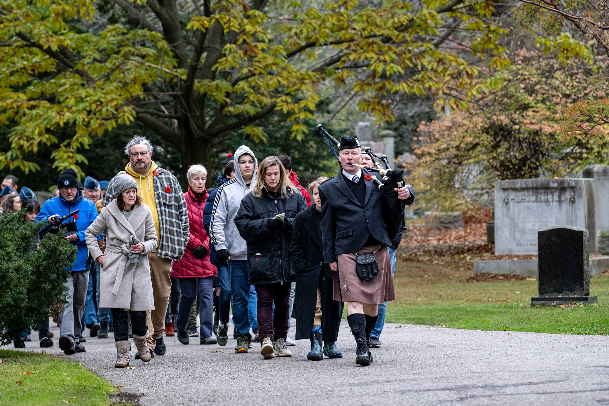 01 20231111Remembrance Day_PostCeremony_10