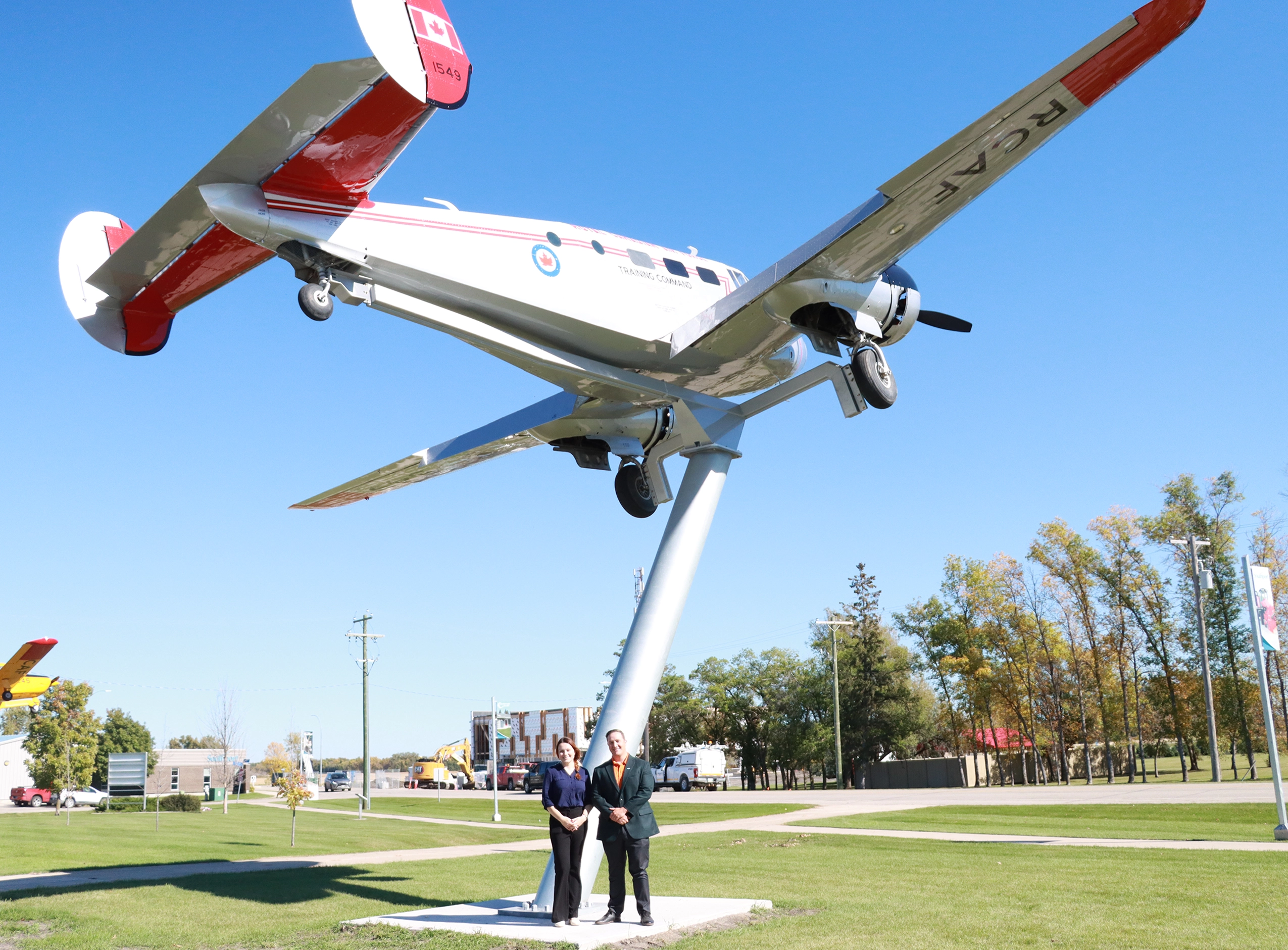 Community_hero_ManitobaAirShow